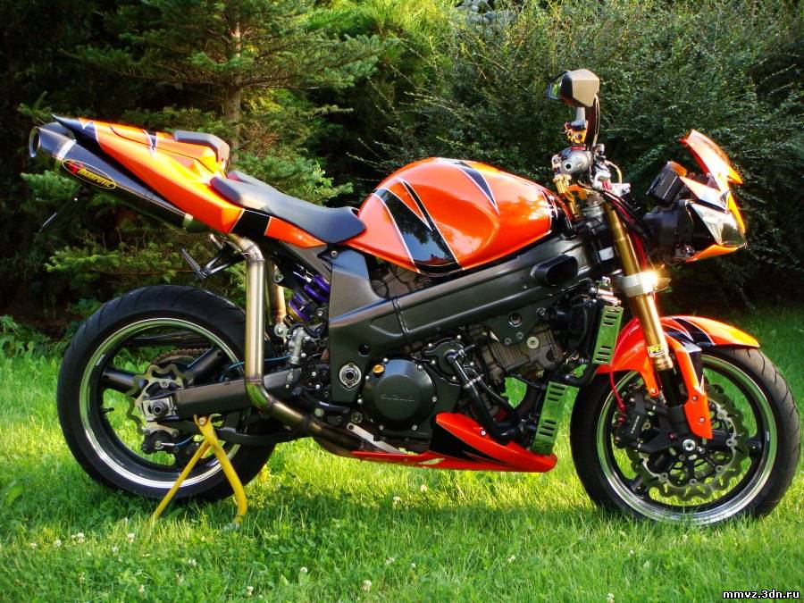 Стритфайтер мотоцикл Honda CBR 900